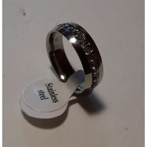 Stainless Steel Crystal Ring size 7